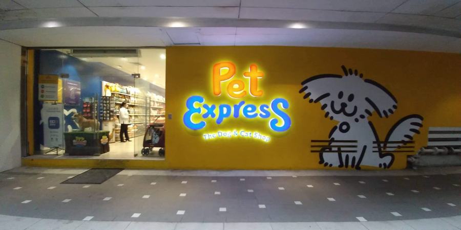 Pet express near me best sale